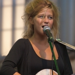 Selah Sue